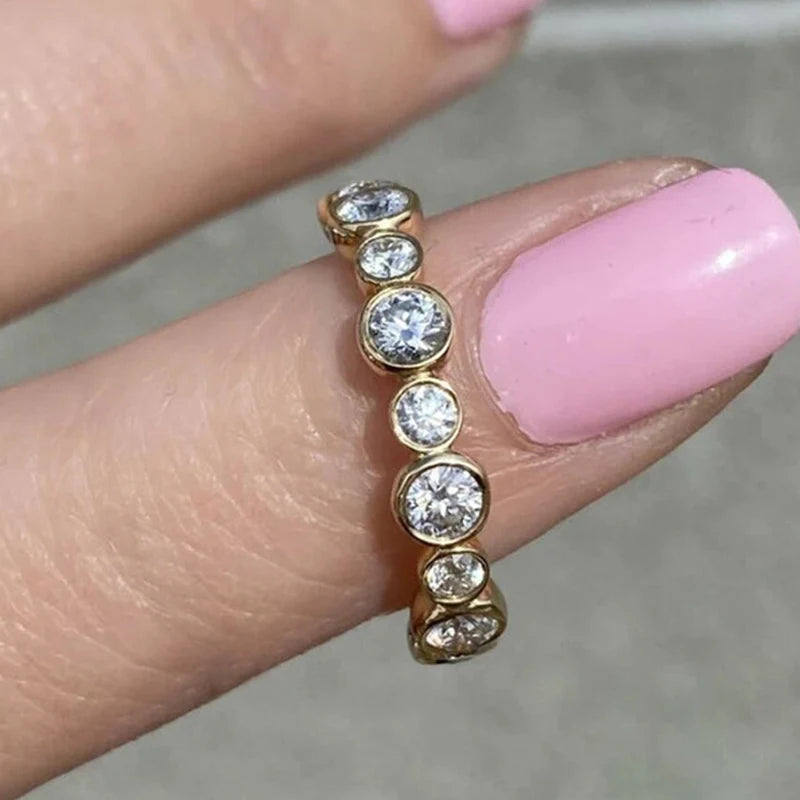 Huitan Round Cubic Zirconia Ring –