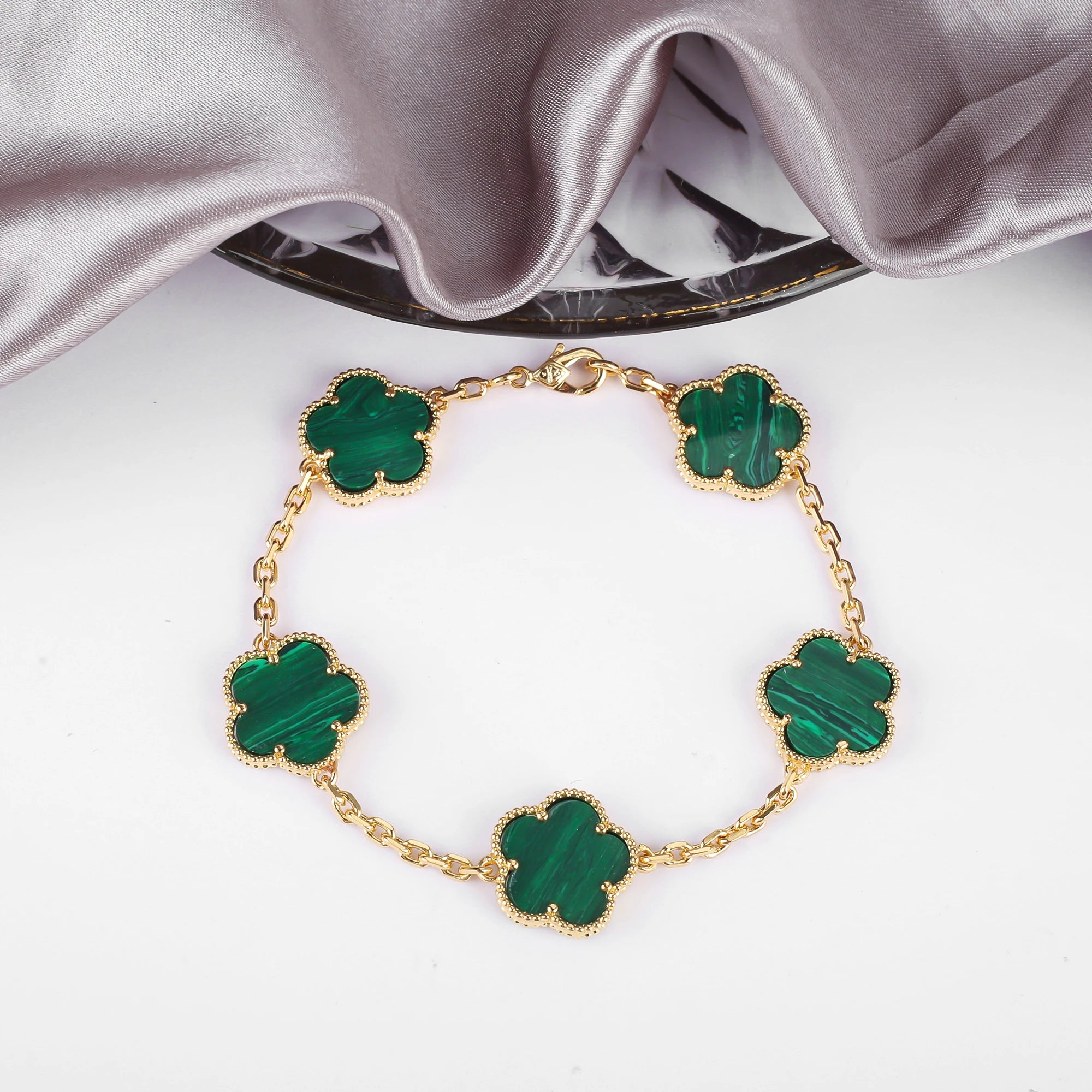 Natural Shell Flower Set – Necklace & Bracelet