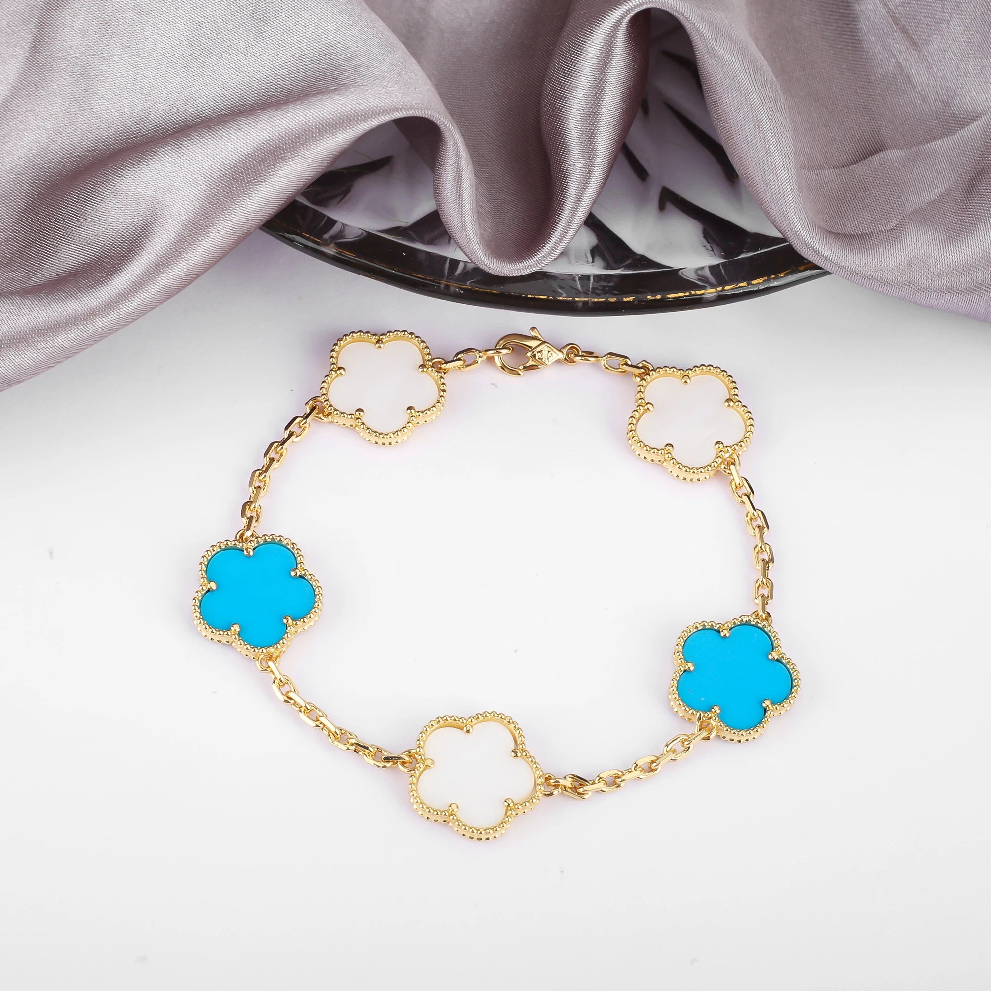 Natural Shell Flower Set – Necklace & Bracelet