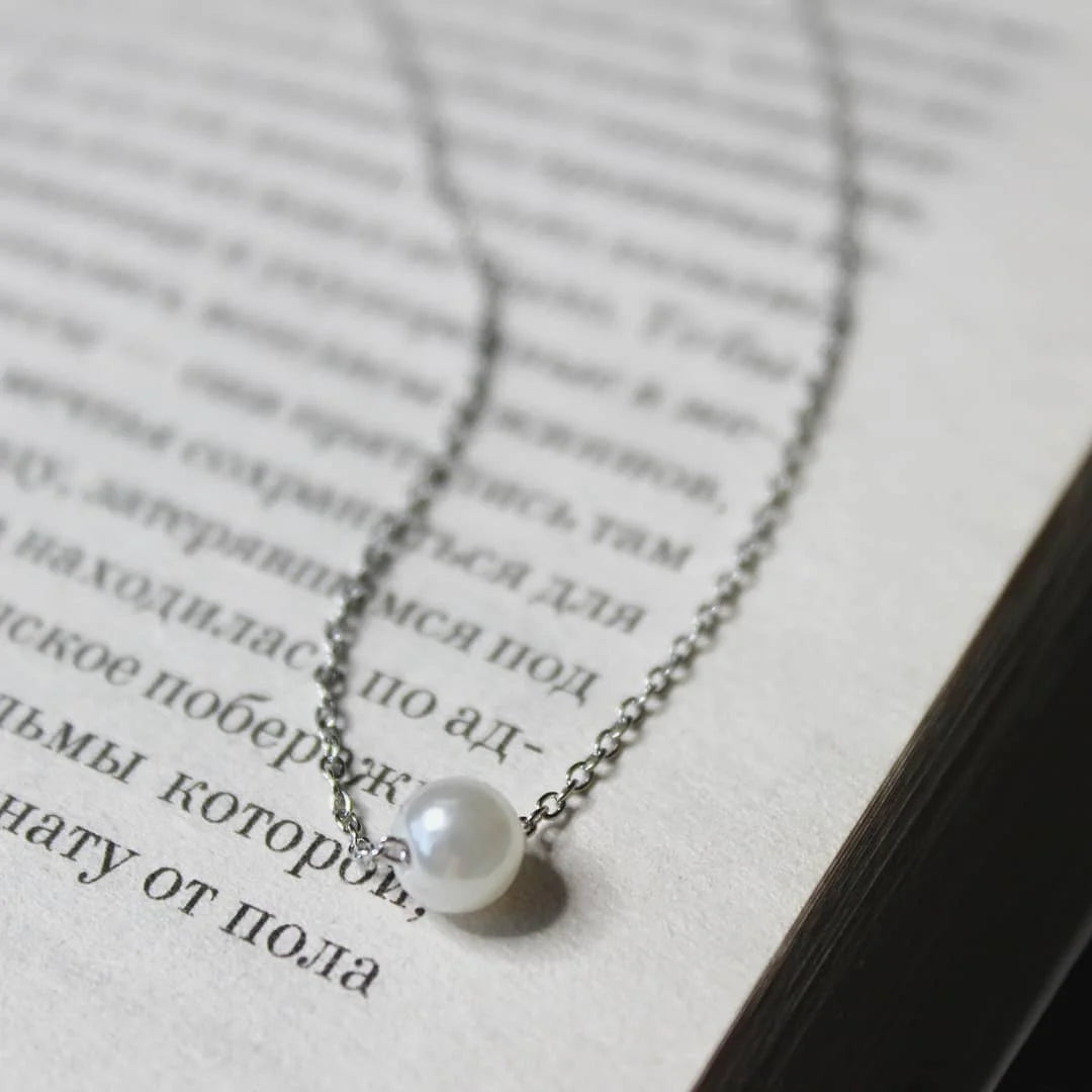 Minimalist Gold Pearl Layered Necklace