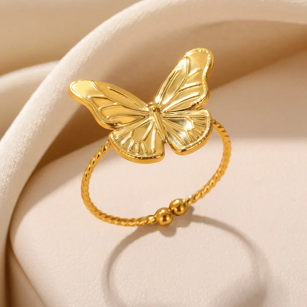 Aesthetic Heart Ring