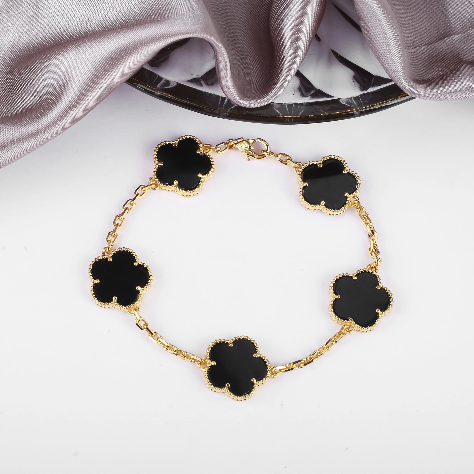 Natural Shell Flower Set – Necklace & Bracelet