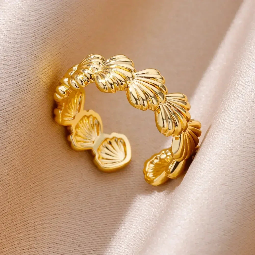 Aesthetic Heart Ring