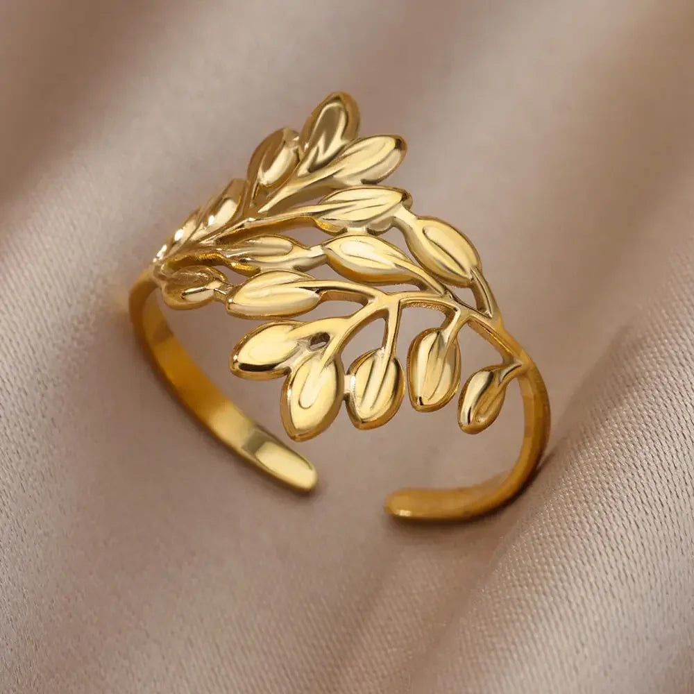 Aesthetic Heart Ring