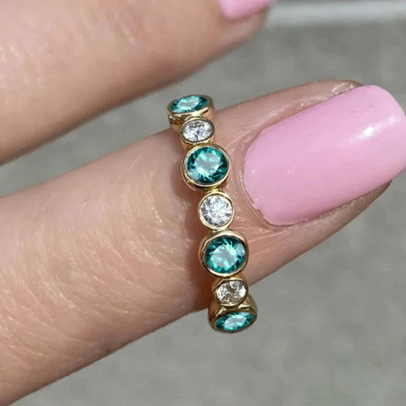 Huitan Round Cubic Zirconia Ring –