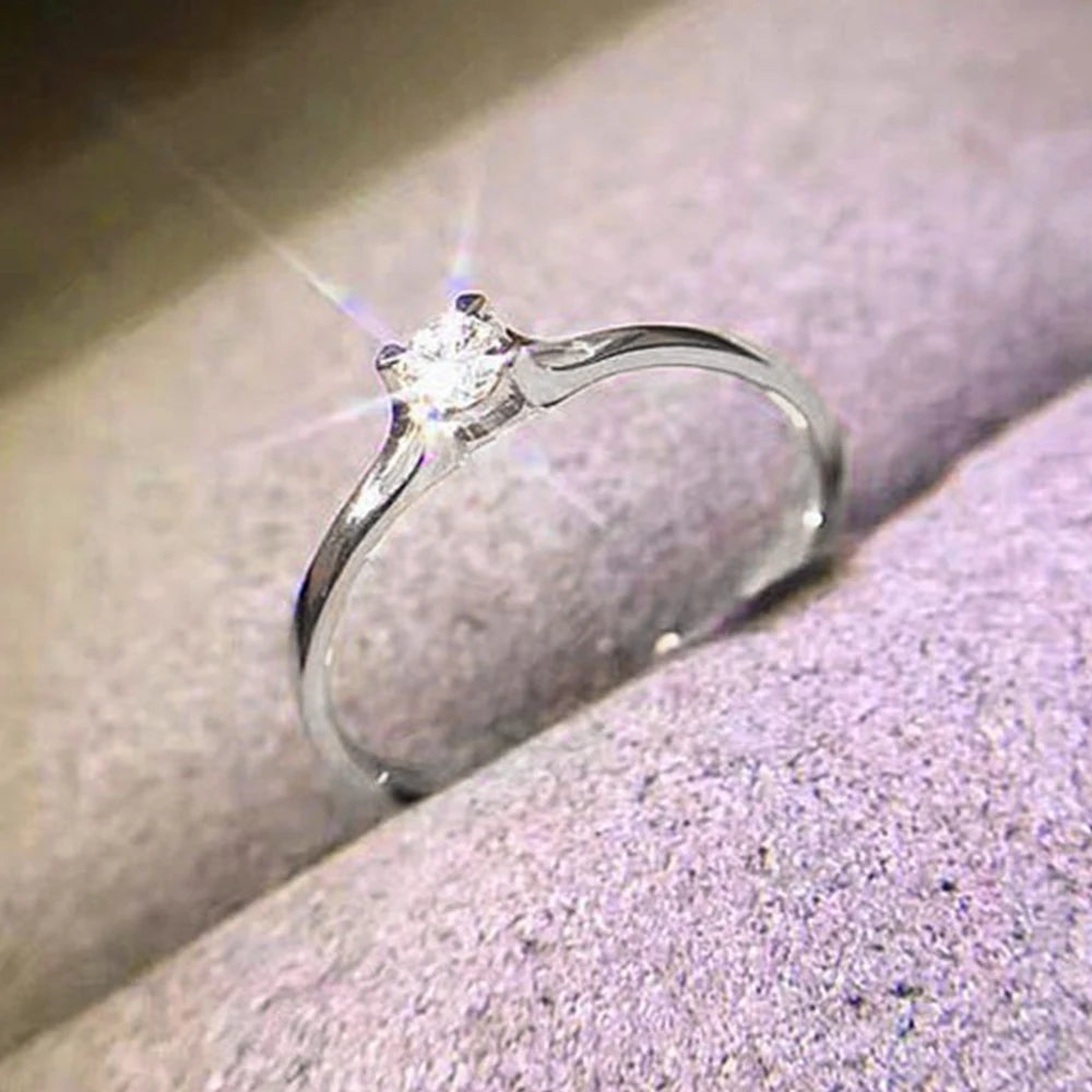 Simple 4MM Zirconia Wedding Ring
