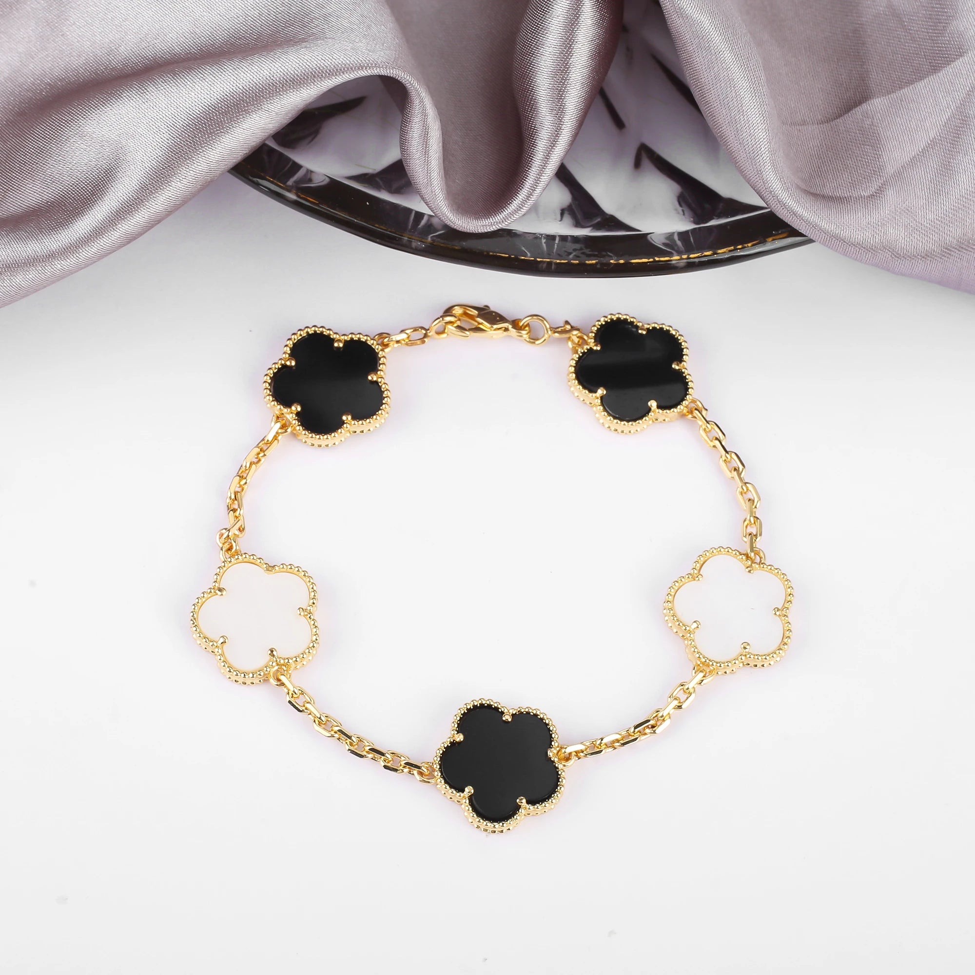 Natural Shell Flower Set – Necklace & Bracelet