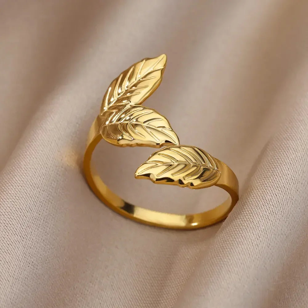 Aesthetic Heart Ring