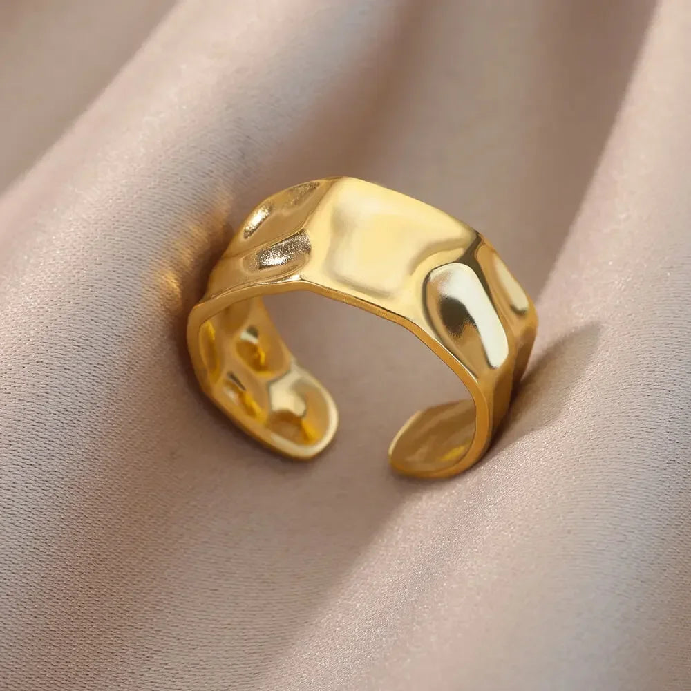 Aesthetic Heart Ring