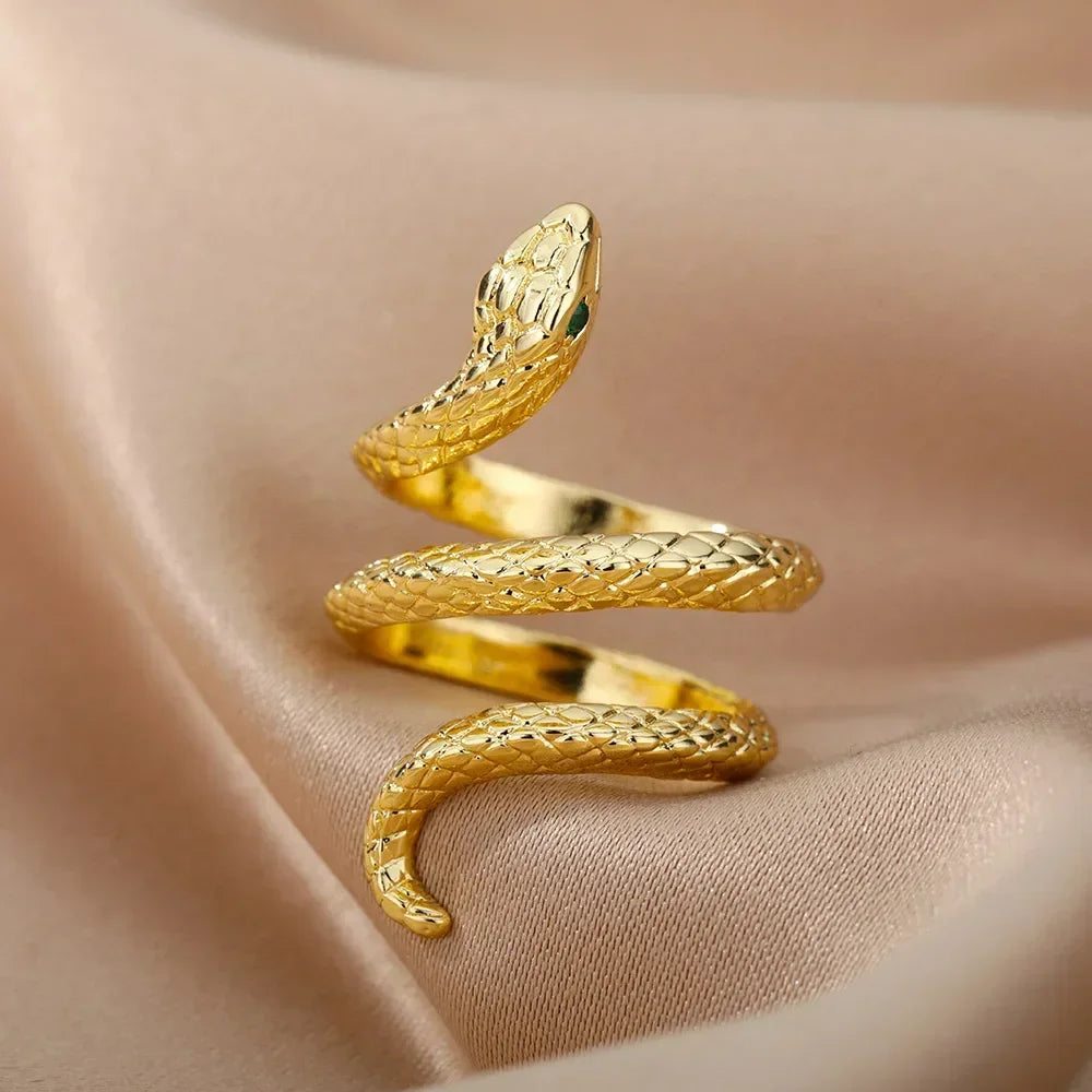 Aesthetic Heart Ring